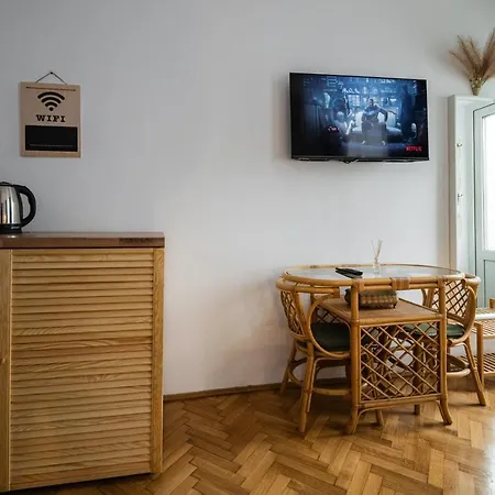 Hotel Casa Basarab *