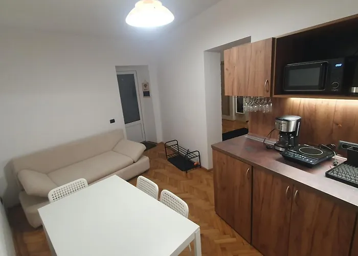 Casa Basarab * Brasov